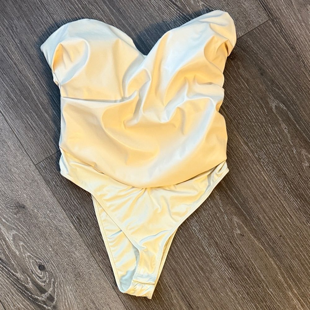 Fashion Nova Cream Bodysuit